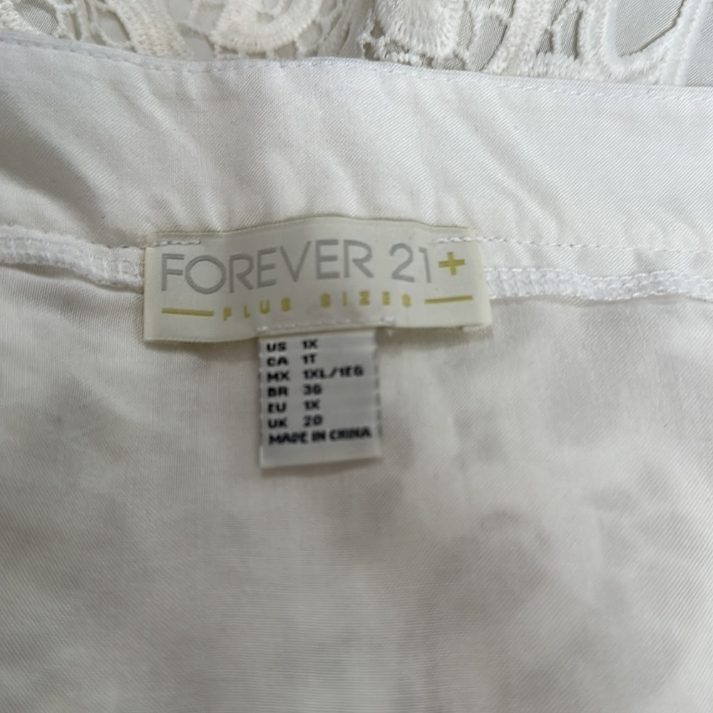 Forever 21 White Lace Skirt NWT Sz 1X - Picture 5 of 7